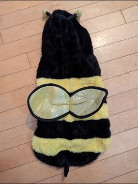 🩵‎ 4/$20 12lb Dog Bumblebee Costume Hoodie with Sparkle Wings - Black & Yellow